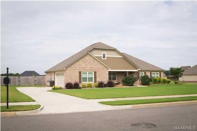 property at 695 Bon Terre Blvd