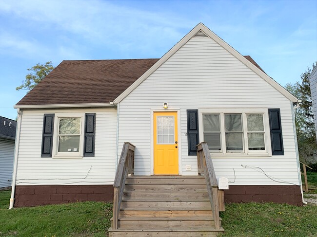 property at 1521 2nd St