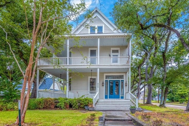 property at 504 Ford St