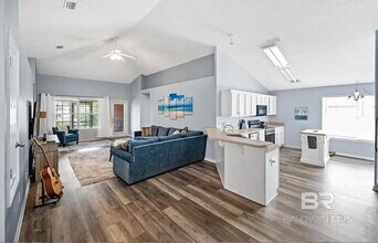 1460 W Fairway Dr in Gulf Shores, AL - Building Photo - Building Photo