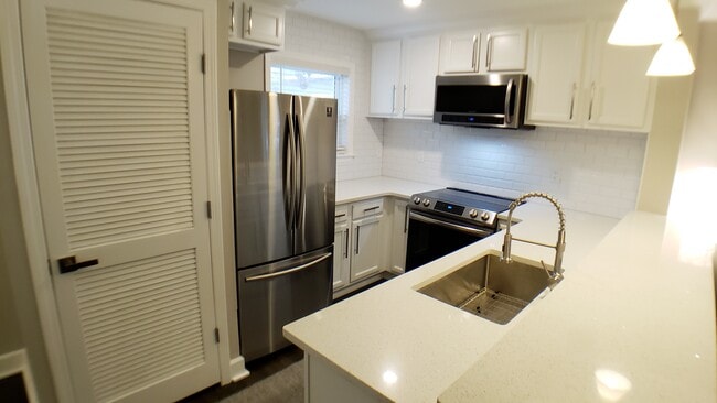 property at 48 Peachtree Ave NE