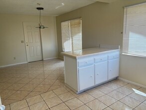 1325 E Ave J-12 in Lancaster, CA - Building Photo - Building Photo