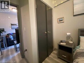 275 Larch St in Waterloo, ON - Building Photo - Building Photo