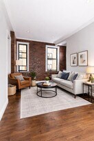 416 E 13th St in New York, NY - Building Photo