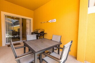 8962 Majesty Palm Rd-Unit -ID1248262P in Kissimmee, FL - Foto de edificio - Building Photo