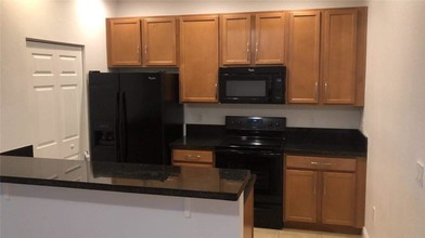 14748 SW 15th St, Unit 1503 in Pembroke Pines, FL - Building Photo - Building Photo