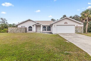 21264 Hawthorne Ave in Port Charlotte, FL - Building Photo