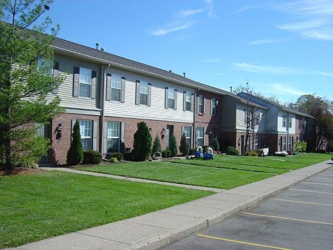 Normandy Green Apartments & Townhomes