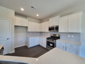 16010 Seagard Cv in Charlotte, NC - Building Photo - Building Photo