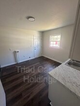 502 Alexander St in Winston-Salem, NC - Foto de edificio - Building Photo