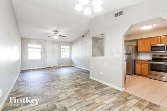 6522 Dorchester Rd in Lakeland, FL - Building Photo - Building Photo