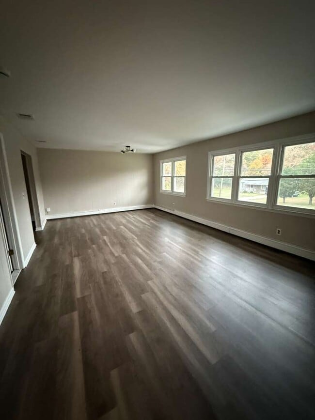 153 Cedar Swamp Rd in Jackson Township, NJ - Building Photo - Building Photo