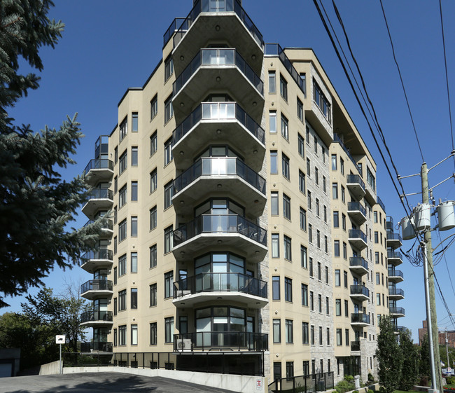 Place du Parc in Gatineau, QC - Building Photo - Building Photo