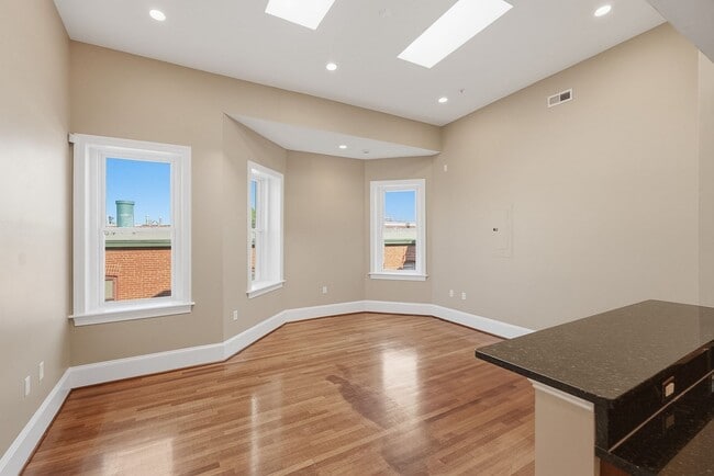 1324 Euclid St NW in Washington, DC - Building Photo - Building Photo