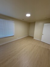 985 Paradise Blvd, Unit A in Hayward, CA - Foto de edificio - Building Photo