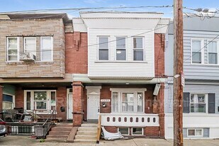 1439 S Marston St in Philadelphia, PA - Building Photo