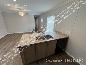 3218 OH-82 in Mantua, OH - Building Photo - Building Photo