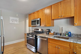 915 W Pacific Ave in Waukegan, IL - Building Photo - Building Photo