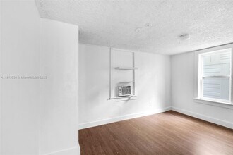 176 NE 50th St in Miami, FL - Building Photo - Building Photo