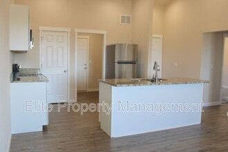 318 W Coral Dr in Pueblo West, CO - Building Photo - Building Photo