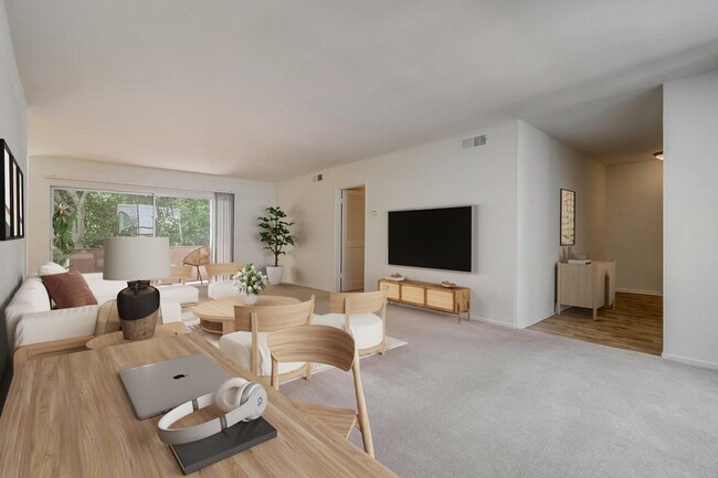 Natick Park South in Sherman Oaks, CA - Foto de edificio - Building Photo