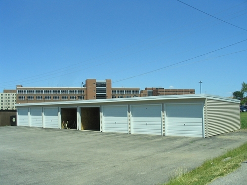 3769 W 9th St in Waterloo, IA - Building Photo - Building Photo