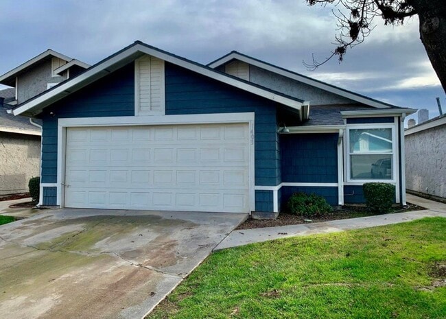 property at 1403 E Sunnyview Ave