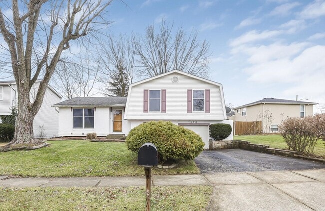 property at 2543 Stonington Ave