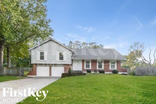 1333 SW 21st St in Blue Springs, MO - Building Photo