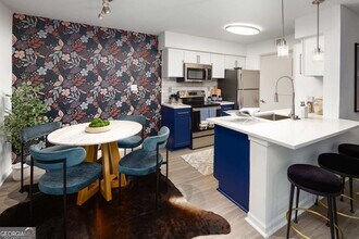 6873 Peachtree Blvd in Atlanta, GA - Building Photo - Building Photo