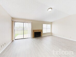 10526 Kinderhook Dr in San Antonio, TX - Building Photo - Building Photo