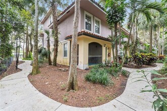 6926 W Sample Rd in Coral Springs, FL - Building Photo - Building Photo