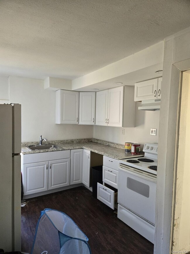 130 Center St in Ellenville, NY - Building Photo - Building Photo