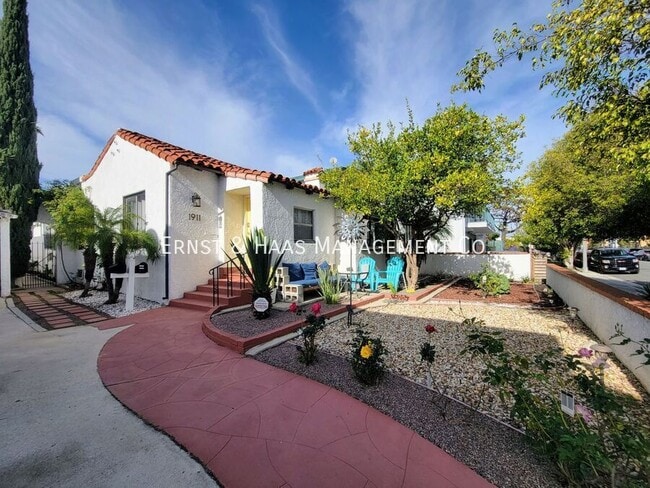 property at 1911 Cedar Ave