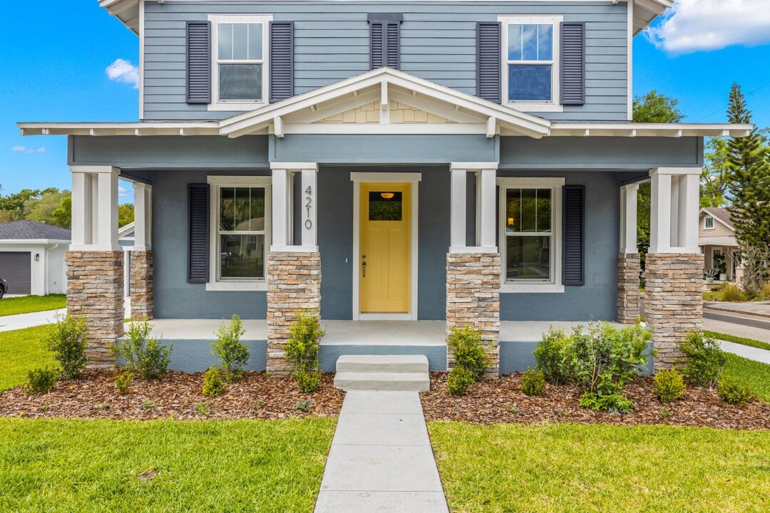 4210 N Central Ave in Tampa, FL - Building Photo