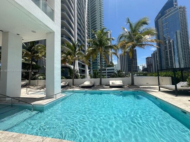 property at 1040 Biscayne Blvd