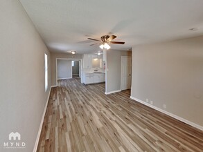 1914 Roslyn St in Corpus Christi, TX - Building Photo - Building Photo
