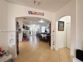 10828 NW 85th Terrace in Doral, FL - Building Photo - Building Photo