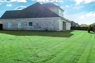 102 Willow Lake Cir SW in Huntsville, AL - Building Photo - Building Photo