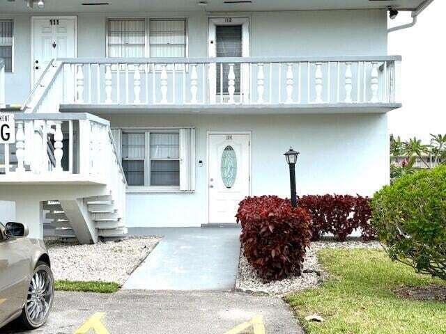 property at 104 Kent St