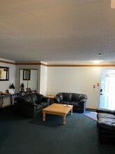 1223 Bonanza Ave in South Lake Tahoe, CA - Building Photo - Building Photo