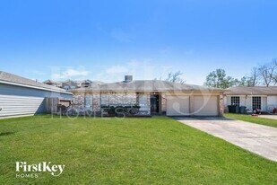 12406 Drifting Winds Dr in Houston, TX - Building Photo