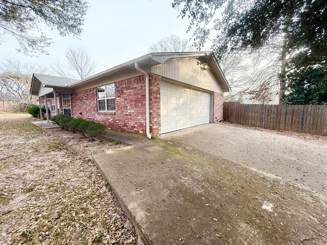 428 Brigadoon St in Tyler, TX - Building Photo - Building Photo