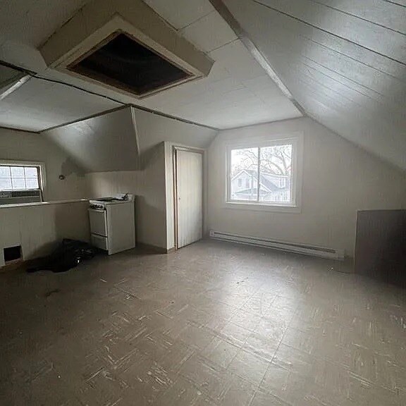 93 Malden St, Unit 1 Bedroom in Springfield, MA - Building Photo