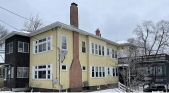 254-256-256 Boutelle St, Unit 1 in Fitchburg, MA - Building Photo