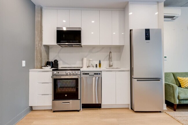 742 Rue William in Montréal, QC - Building Photo - Building Photo