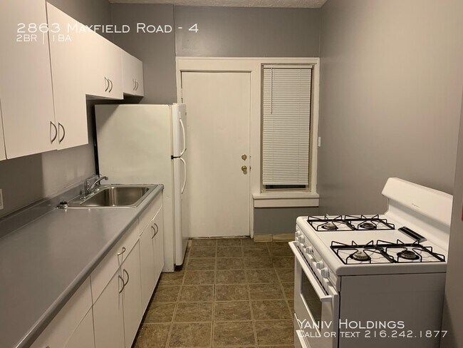2863 Mayfield Rd-Unit -4 in Cleveland Heights, OH - Foto de edificio - Building Photo