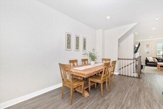 5824 Pecking Stone St in New Market, MD - Foto de edificio - Building Photo