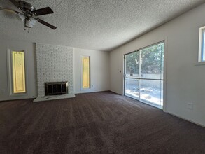 3281 Grande Vista Ave in San Bernardino, CA - Foto de edificio - Building Photo