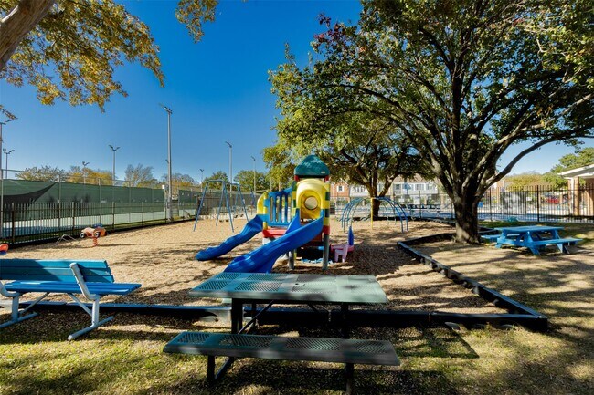 14357 Misty Meadow Ln